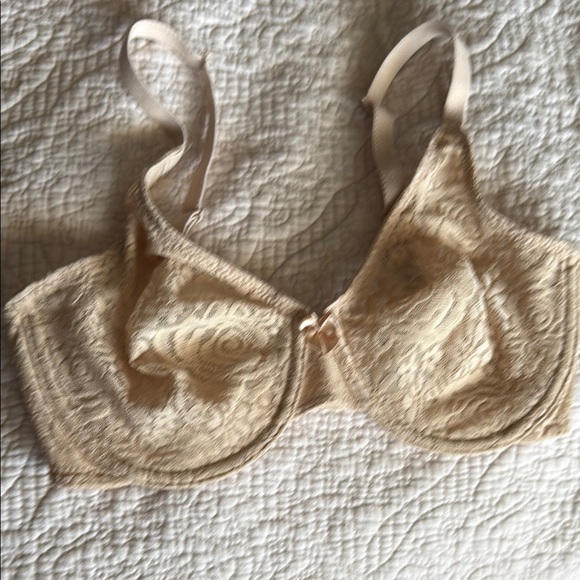 Wacoal Halo Cream Full Unlined Underwire Bra - Picture 2 of 6